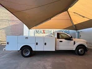 2017 Ford F-350 Chassis