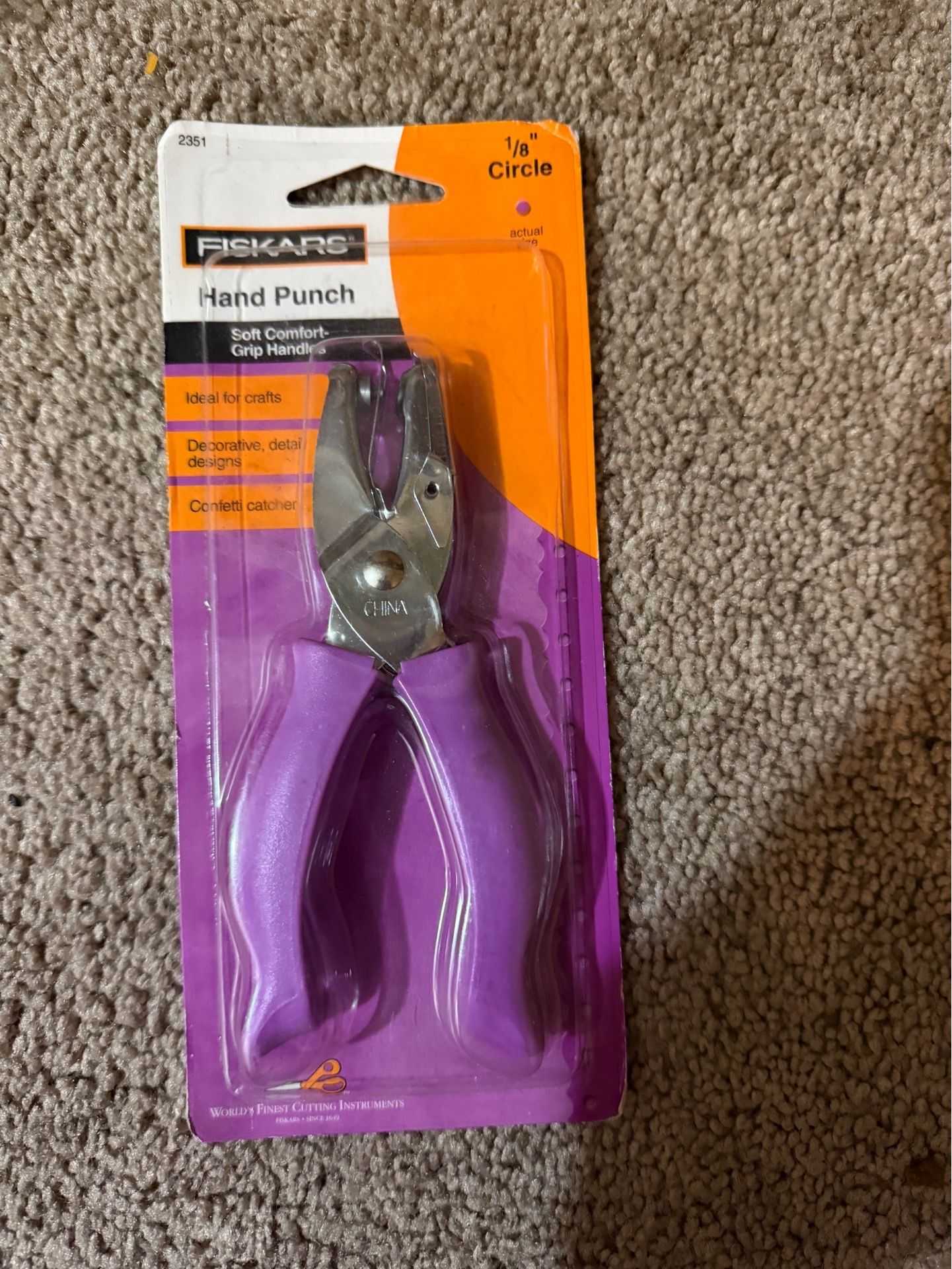 Fiskars Hand Punch