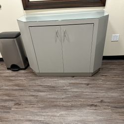 Free Work Cabinet
