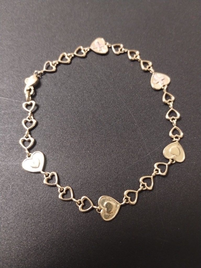 10 Karat Gold Heart Bracelet