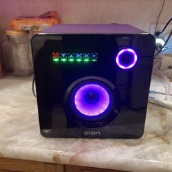 Ion Flash Cube (Bluetooth/AUX Speaker)