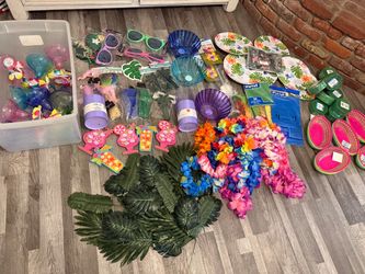 Luau party supplies