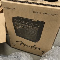 Fender Frontman 10G Guitar Amp, 10 Watts, 6 Inch Fender Special Design Speaker, 5.75Dx10.25Wx11H Inches