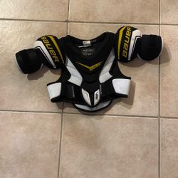 Bauer Chest/Shoulder Pad, Youth Medium 