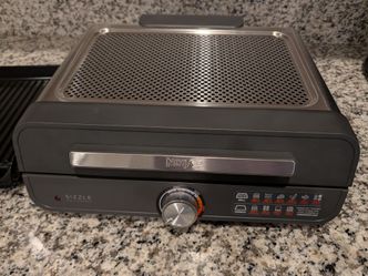 Ninja Sizzle 14 inch Low Smoke Indoor Grill