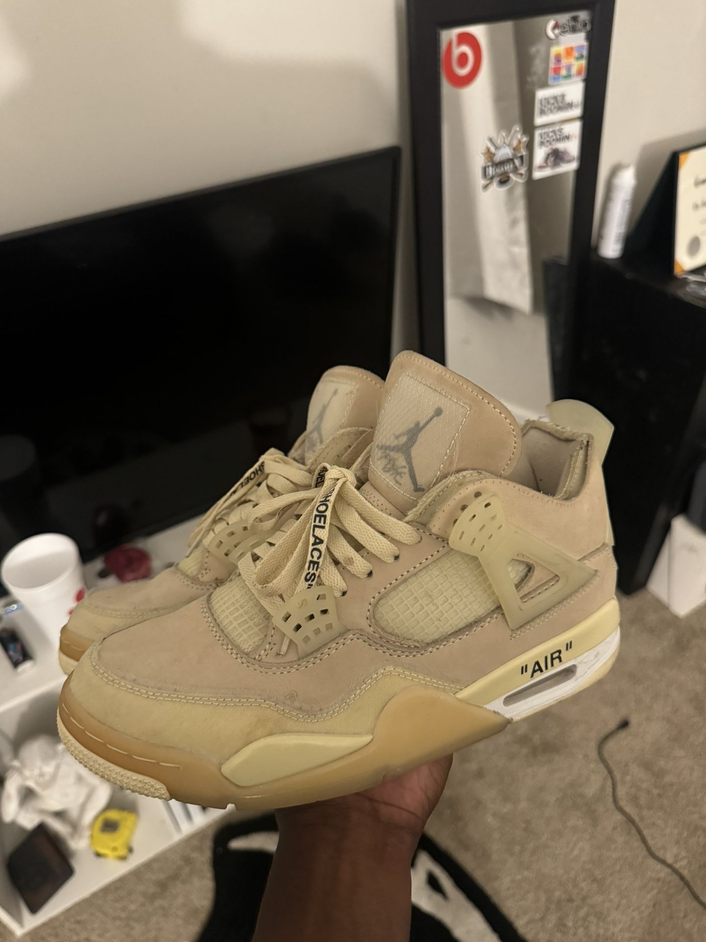 Off White Jordan 4s Reps
