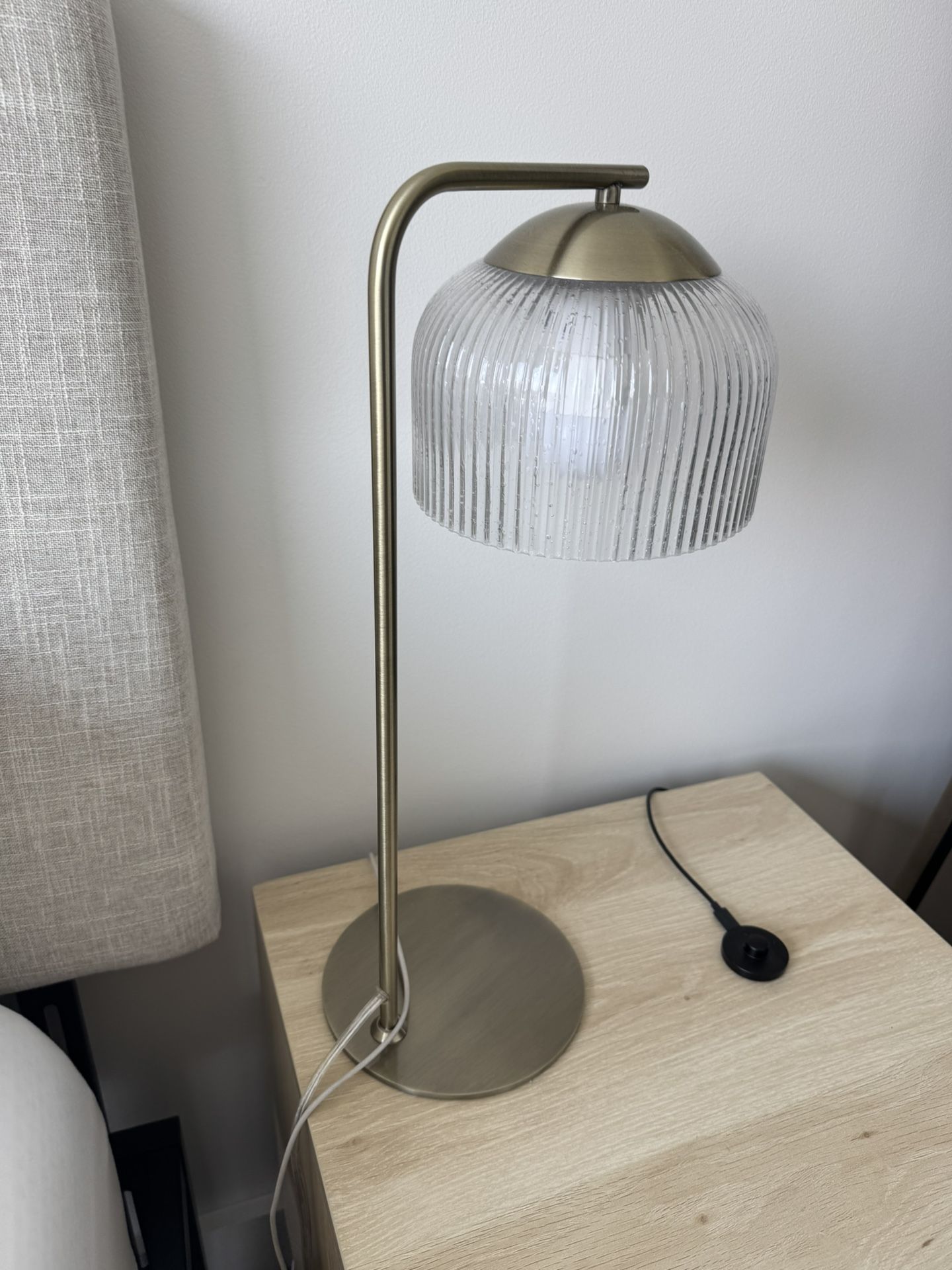 4 Lamp Bundle (2 Desk / 2 Floor)