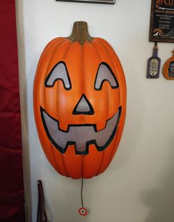 Limited Light Up Jack-O-Lantern w Selftimer and Manual Lights - 24" T - LIKE NEW