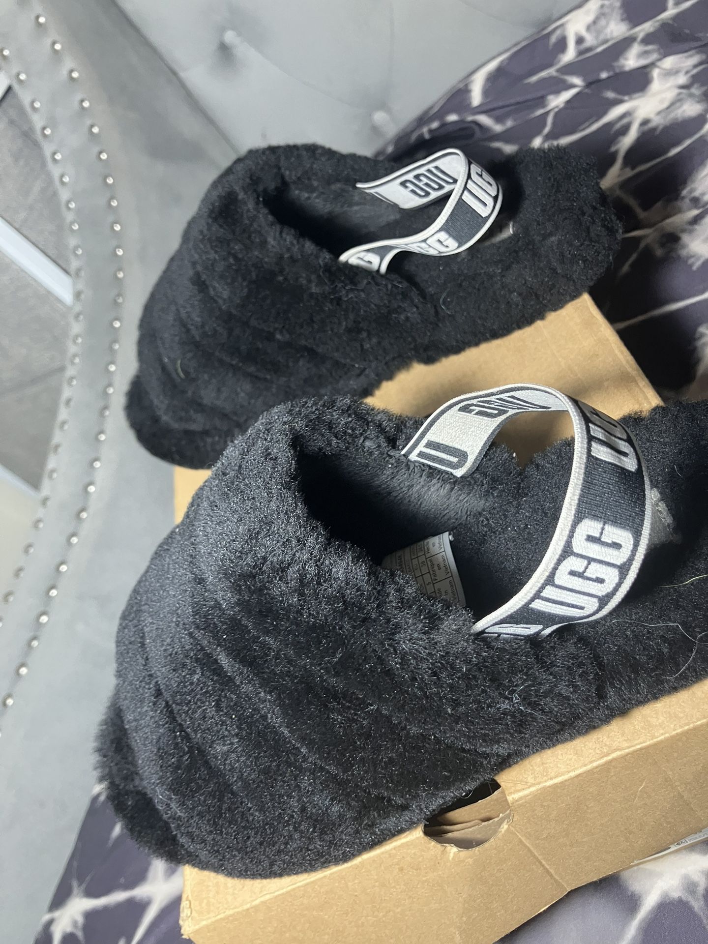 UGG Fluff Yeah Slippers Black Faux Fur