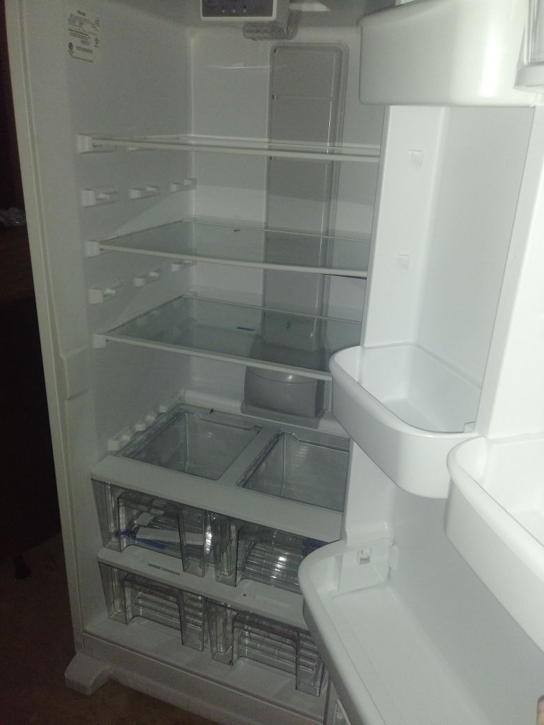 Whirlpool 17.7cu ft Freezerless Refrigerator (White) ENERGY STAR Item