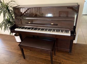 Hastings Piano