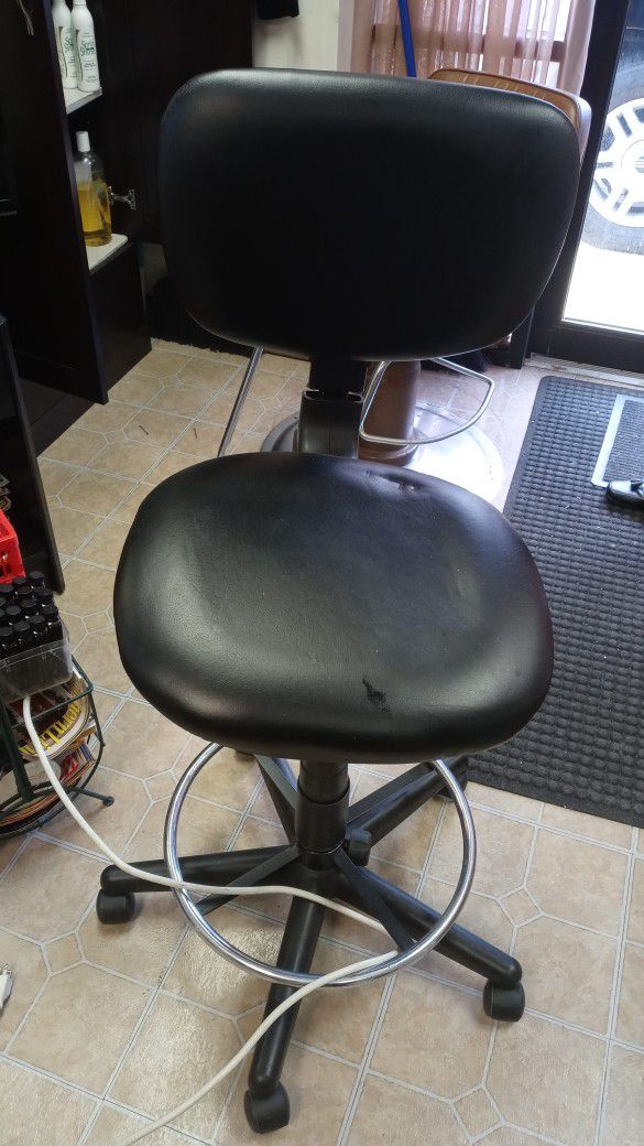 Salon Closing. Make Offers. Everything Must Go this Weekend.