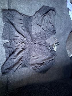 NWOT ladies shirt size large