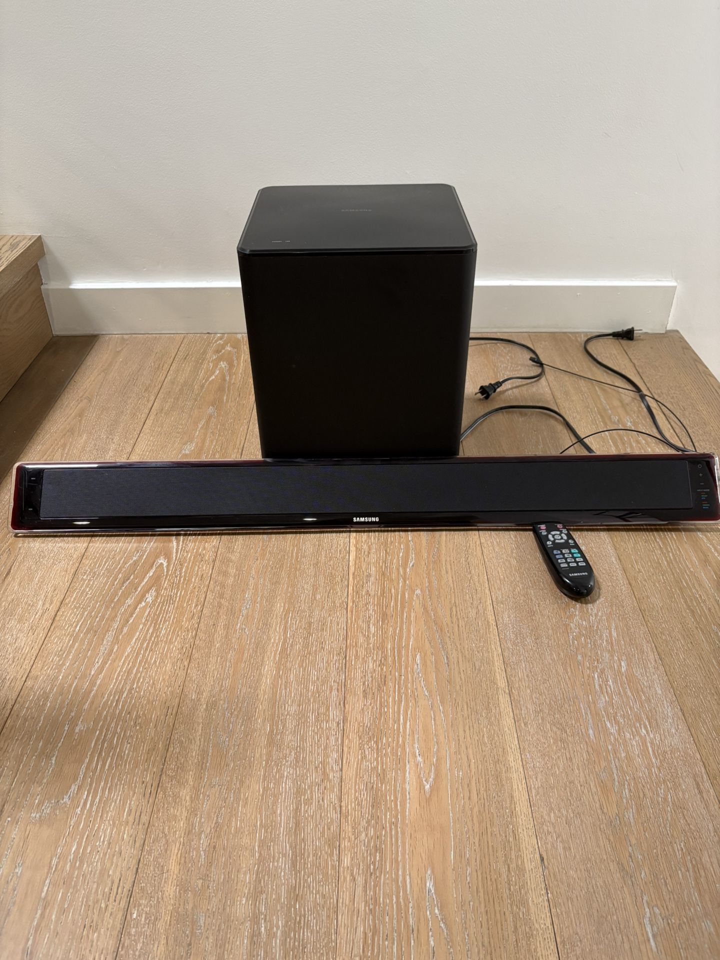 Samsung Subwoofer and Soundbar