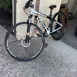 Trek Mountain Bike (read Description) 