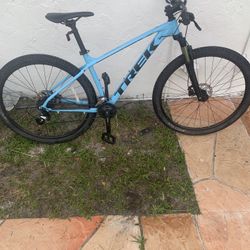 Trek Marlin 5 Bike