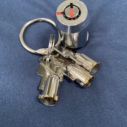 Cylinder/Storage Unit Lock With 3 Keys