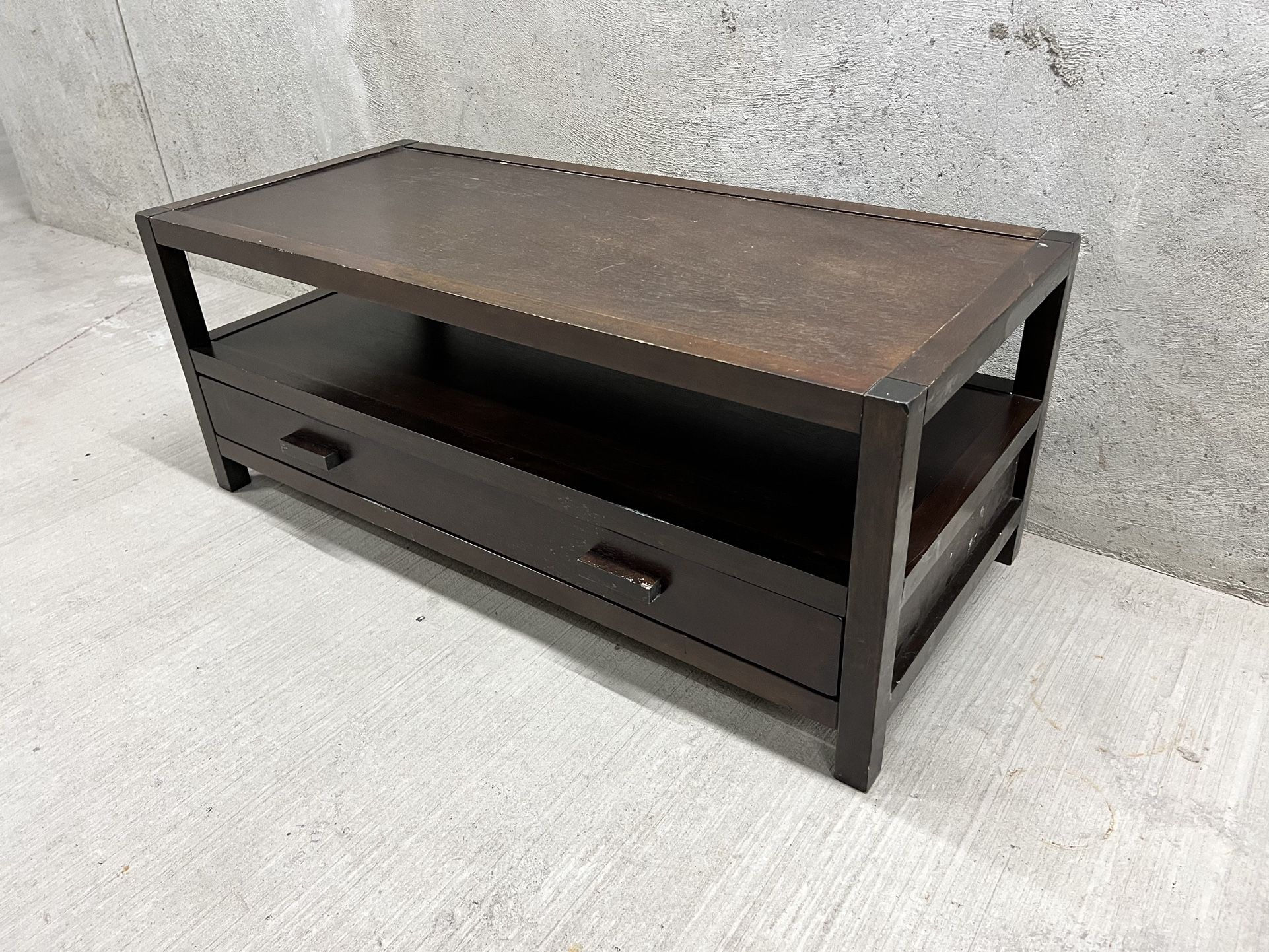 TV Table / Coffee Table With Draw!