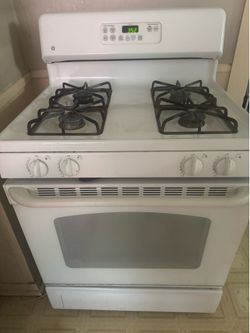 GE gas stove