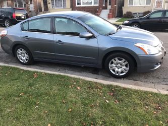 Nissan Altima 2011