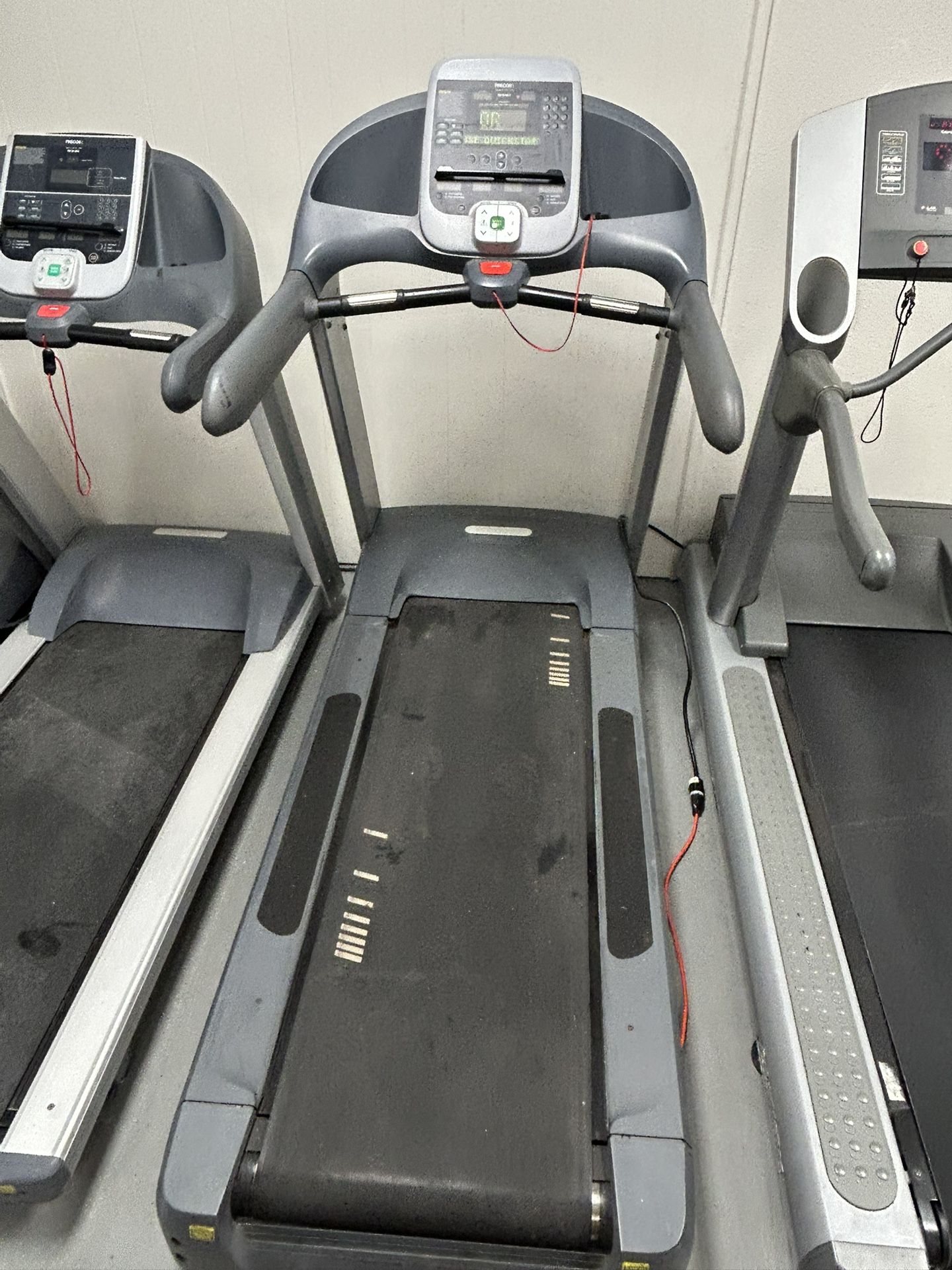 Precor C956i Treadmill