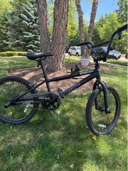 20 inch Mongoose BMX bike model number R1344TGB