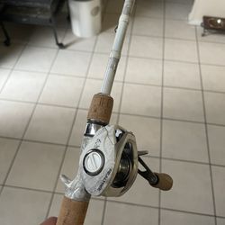 Fishing Rod Combo Realtree Baitcaster for Sale in Moreno Valley, CA -  OfferUp