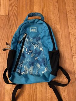 REI Girls backpack mid-size