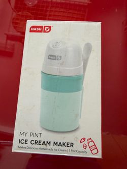 Ice cream maker $8 new!!!