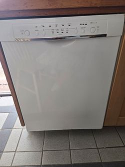 Bosch white Dishwasher *Read*