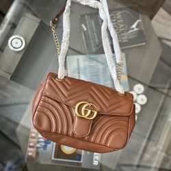 Gucci GG Marmont Medium Shoulder Bag - Brown