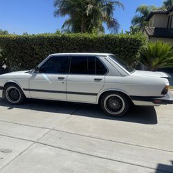 BMW 1987 535is Auto