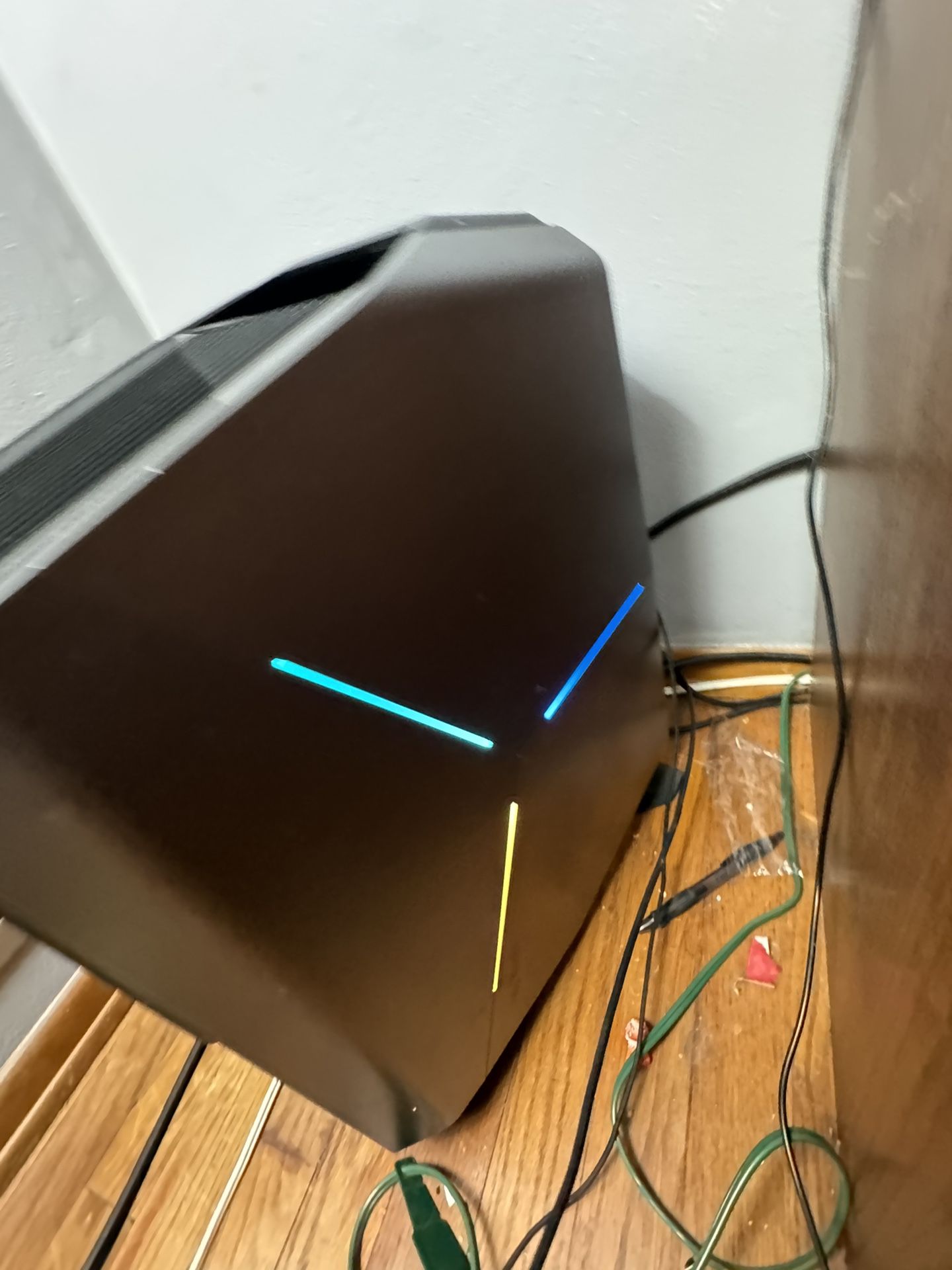 Dell Aurora R8 Pc