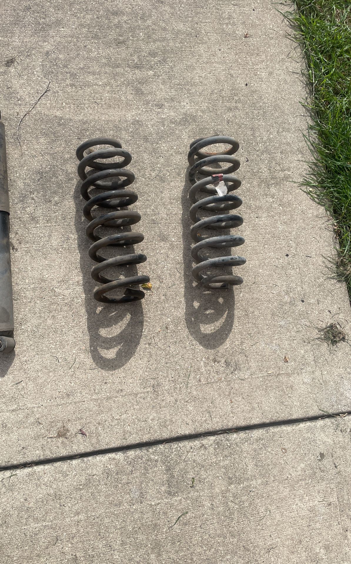 Shocks and Springs For Ford F150 1995 2wd