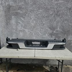 Gmc Chevrolet Colorado Canyon 2015 2016 2017 2018 2019 2020 2021 2022 Rear Bumper Complete