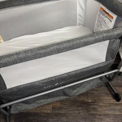 Baby Bassinet & Bedside
