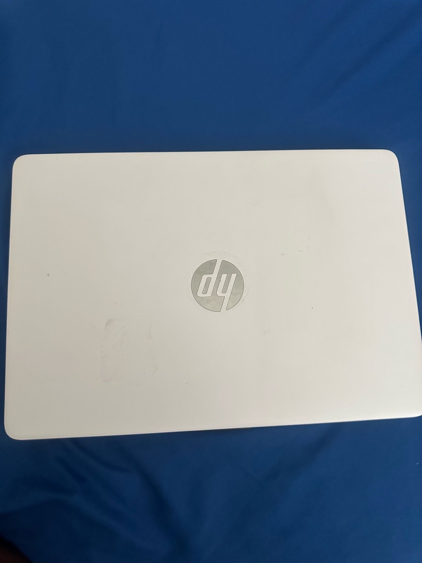 HP - 14" Laptop - Intel Celeron - 4GB Memory - 64GB eMMC - Snowflake White