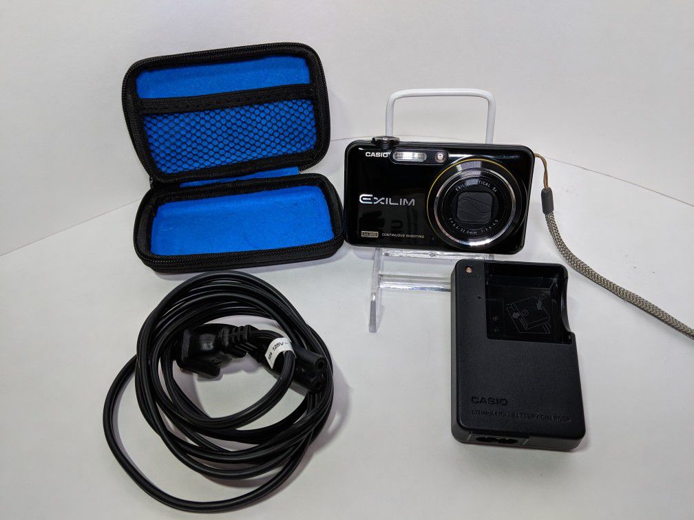 Casio Exilim EX-FC150 10.1MP HS High Speed Digital Camera