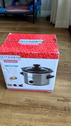 Small Slow Cooker in Box
