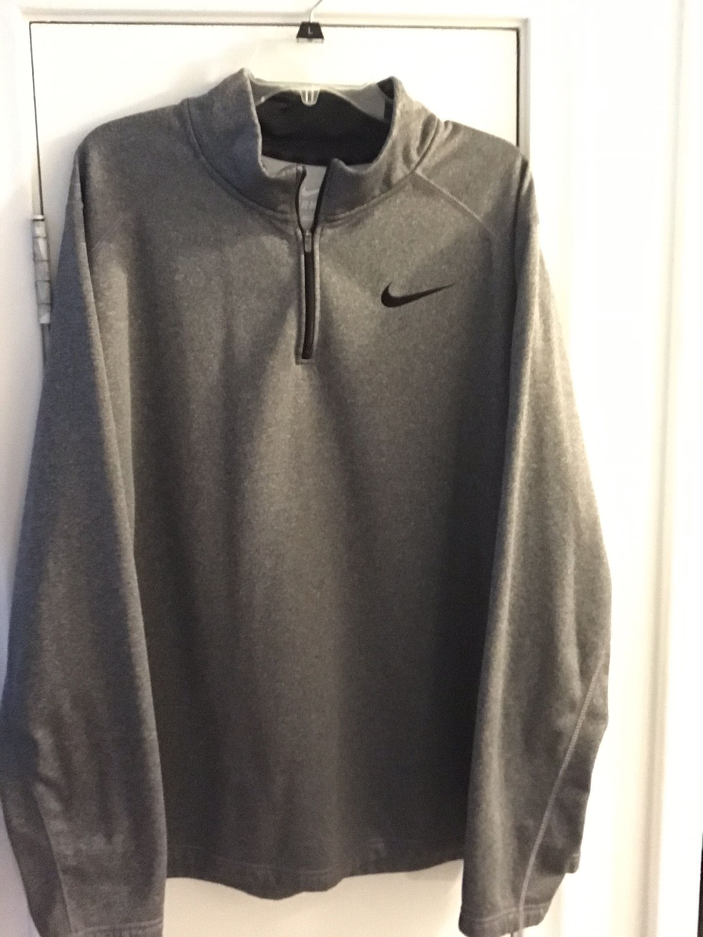 Nike 1/4 zip Thermafit pullover