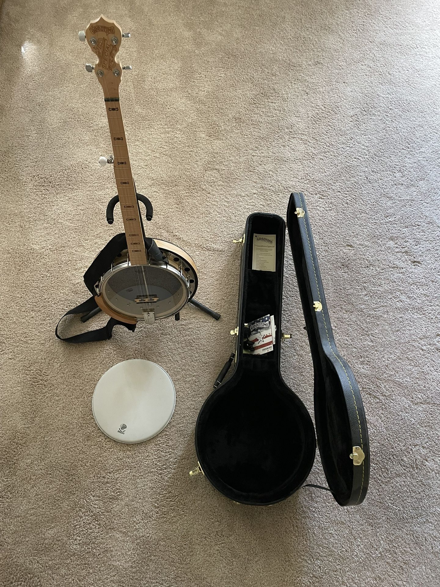 Deering Goodtime Special 5 String Banjo w/Accessories