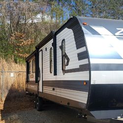 2021 Crossroads Zinger