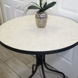 Round Stone Metal White Cream Console Table Indoor/Outdoor Diameter 28"x30.5"Tall ~ Durable Heavy No Pet No Smoke Home