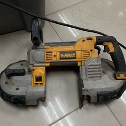 DEWALT 10.0-Amp 4.75-in Portable Band Saw