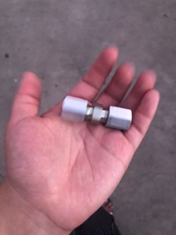 LS swap power steering hose adapter