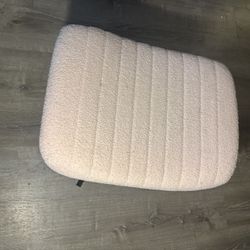 Pink Boucle Swivel Chair