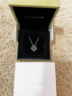 Four-leaf black clover necklace