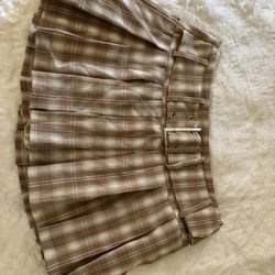 Skirt with belt 