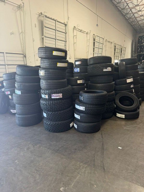 245 40 19 New Tires