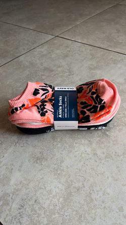 Old Navy Women’s Socks, 6 Pairs, One Size